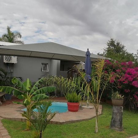 Tehillah Guesthouse Upington Exteriér fotografie