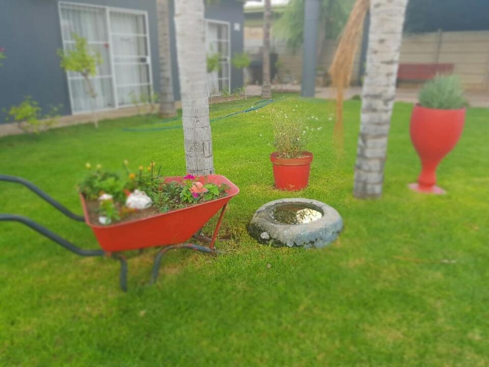 Tehillah Guesthouse Upington Exteriér fotografie