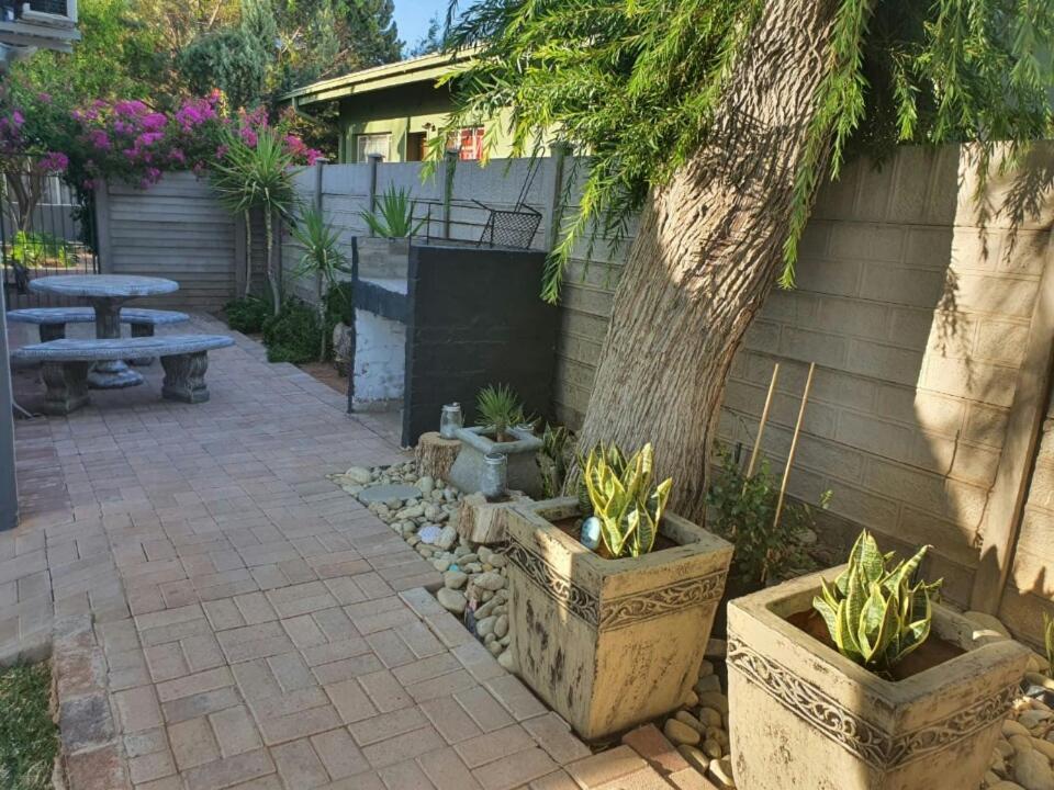 Tehillah Guesthouse Upington Exteriér fotografie