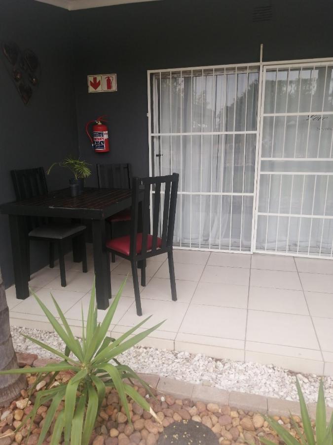 Tehillah Guesthouse Upington Exteriér fotografie
