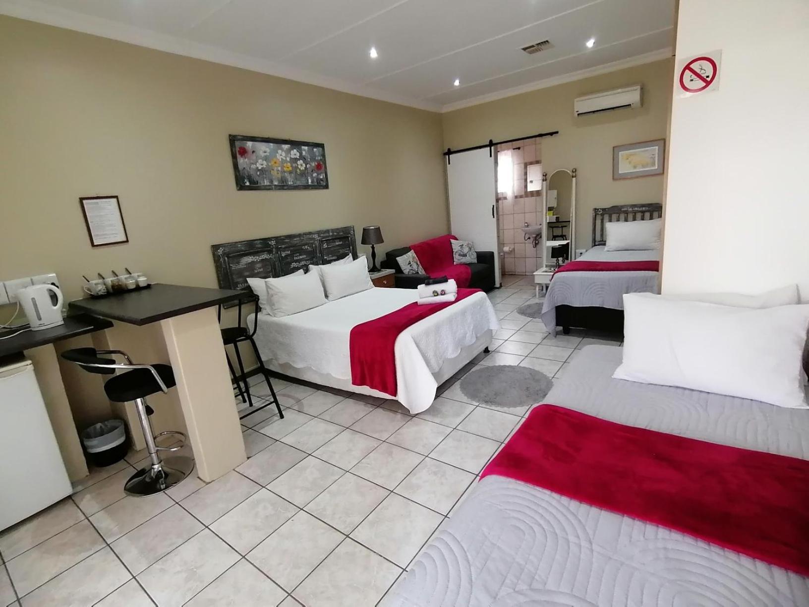 Tehillah Guesthouse Upington Exteriér fotografie